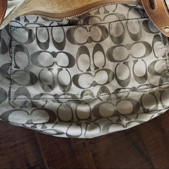 COACH suede hobo Taupe / tan purse w/tassel - Picture 9 of 13